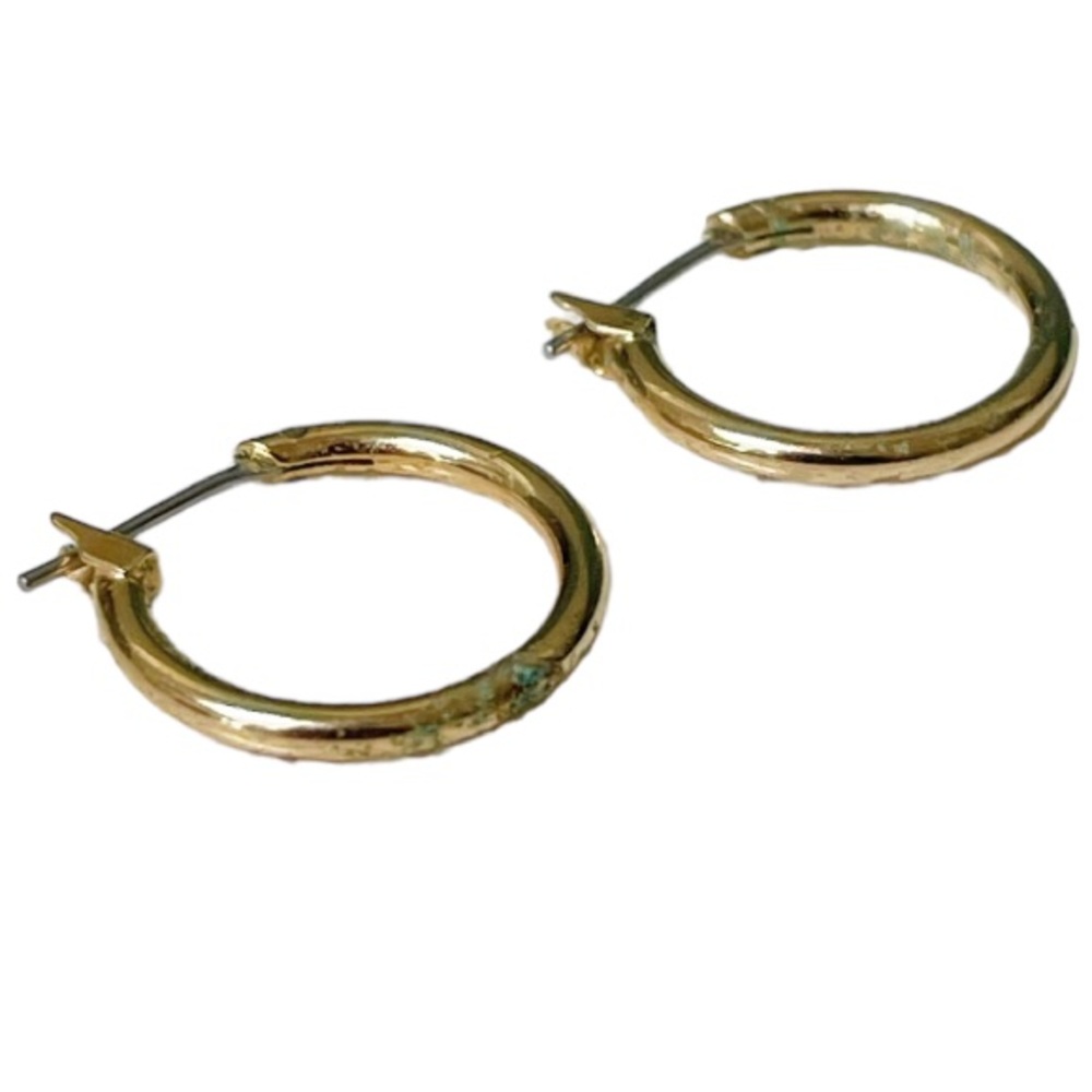 Vintage gold tone small 3/4” hoop earrings